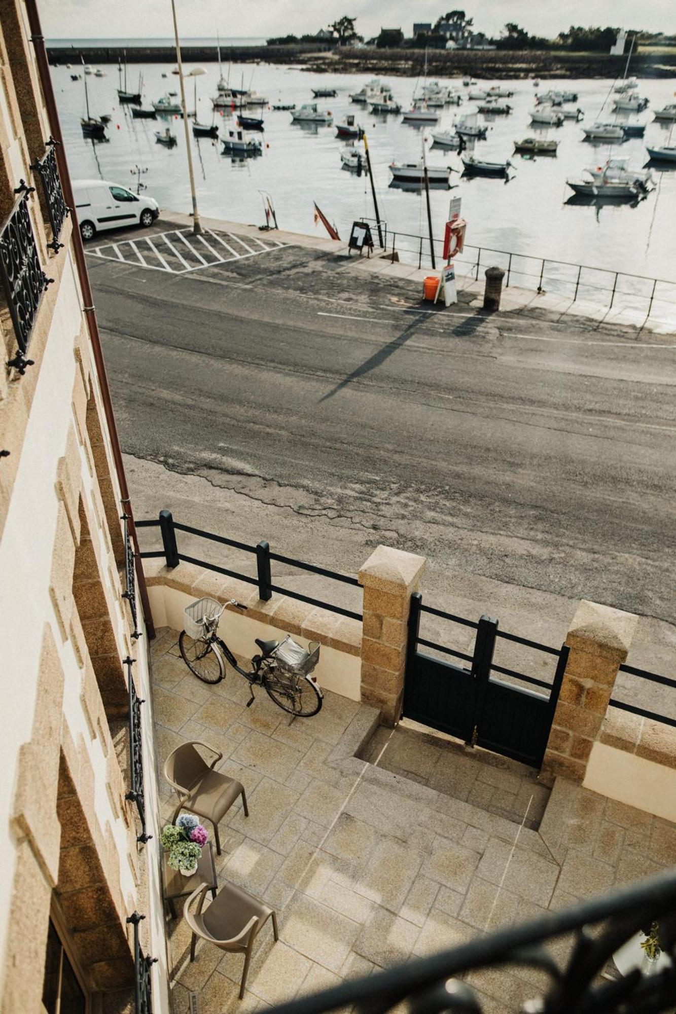 Le Mora Hotes Barfleur Exterior photo